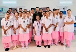 नर्सिंग स्टूडेंट Thumbnail